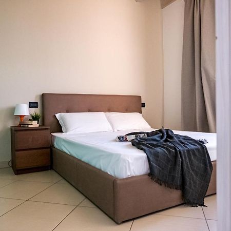 Residenza Oleandro Lejlighed Desenzano del Garda Eksteriør billede