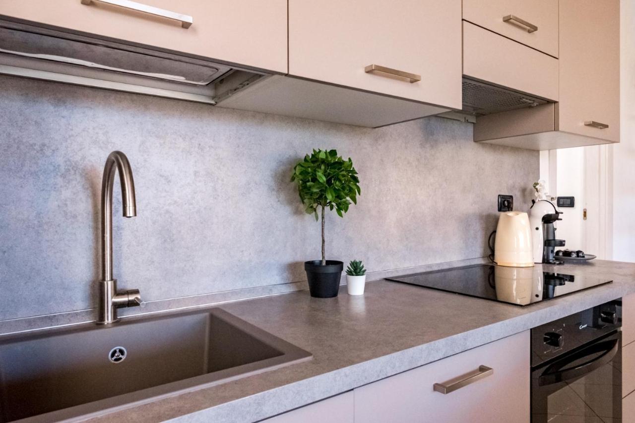 Residenza Oleandro Lejlighed Desenzano del Garda Eksteriør billede