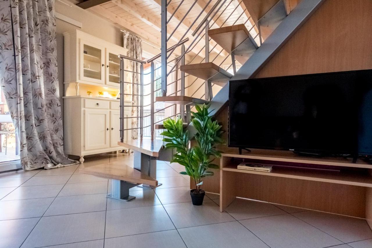Residenza Oleandro Lejlighed Desenzano del Garda Eksteriør billede