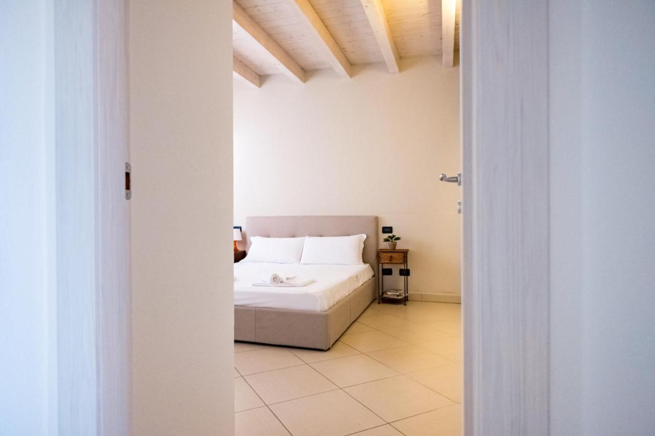 Residenza Oleandro Lejlighed Desenzano del Garda Eksteriør billede