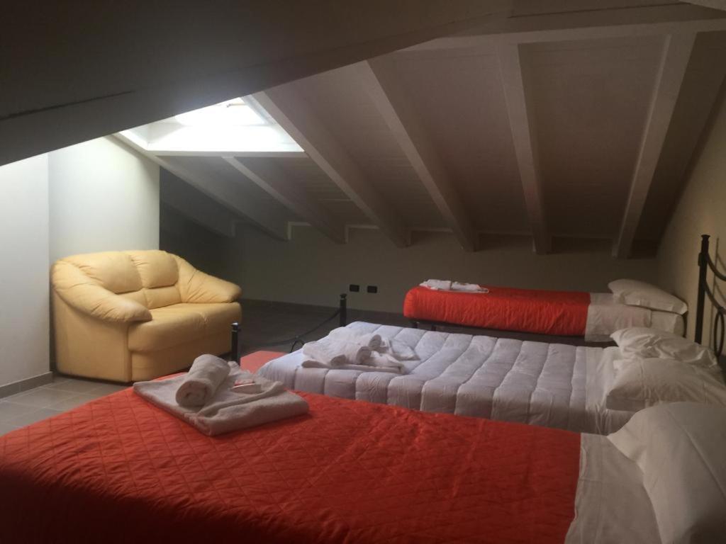 Residenza Oleandro Lejlighed Desenzano del Garda Eksteriør billede