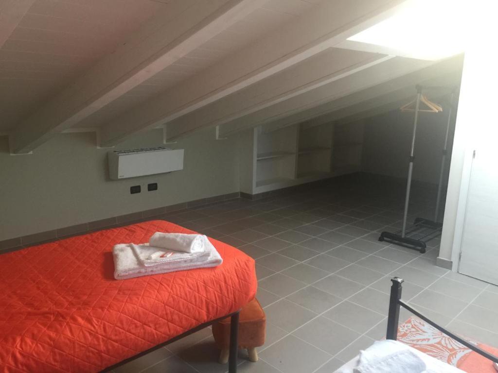 Residenza Oleandro Lejlighed Desenzano del Garda Eksteriør billede